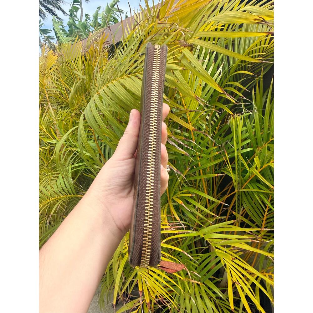 Louis Vuitton Monogram Zip-Around Wallet - Brown - Picture 6 of 8